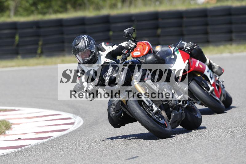 /Archiv-2025/48 25.08.2025 Cornu Master School ADR/blau-bleu/59